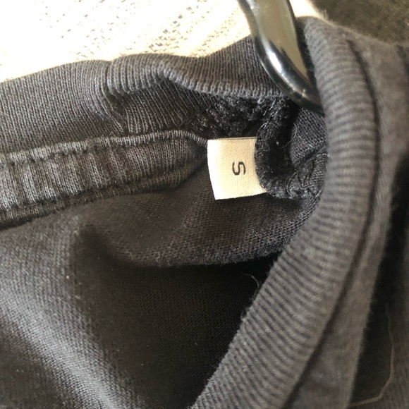 3/$30 🌼 EUC | Mens Jack & Jones T-shirt - Picture 3 of 4